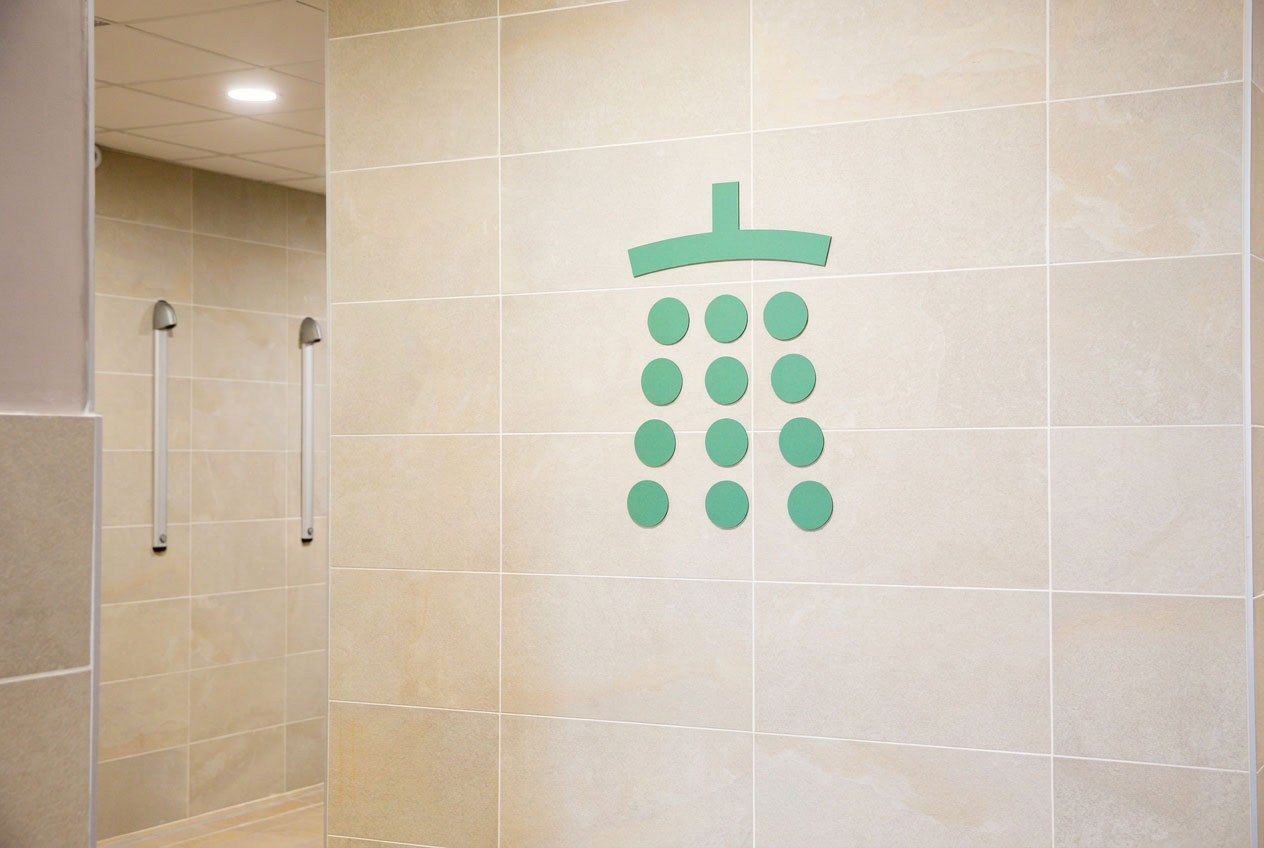 Pictogramme douche de la signalétique du Centre Aquatique Auguste Delaune Vénissieux